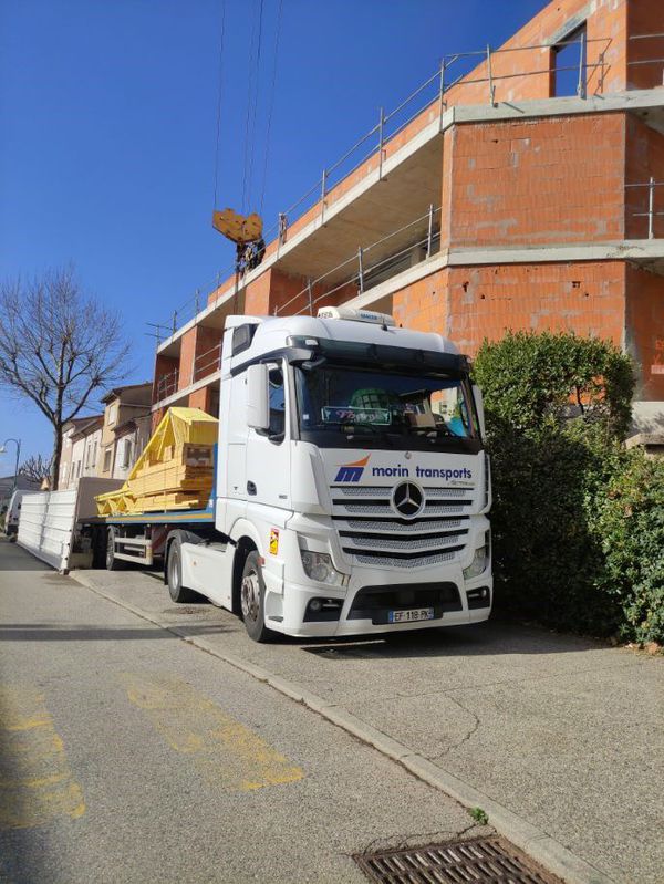 Transport marchandise b&acirc;timent 2